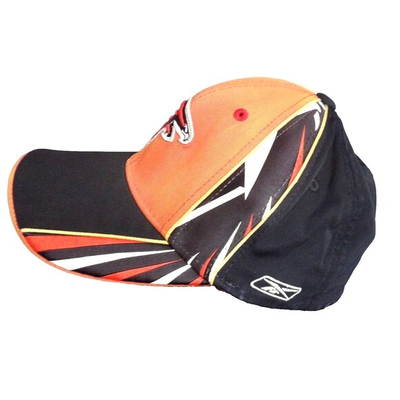 Atlanta Falcons Baseball Hat Cap Red Black Embroidered Fitted S/M NFL READ - Picture 2 of 8